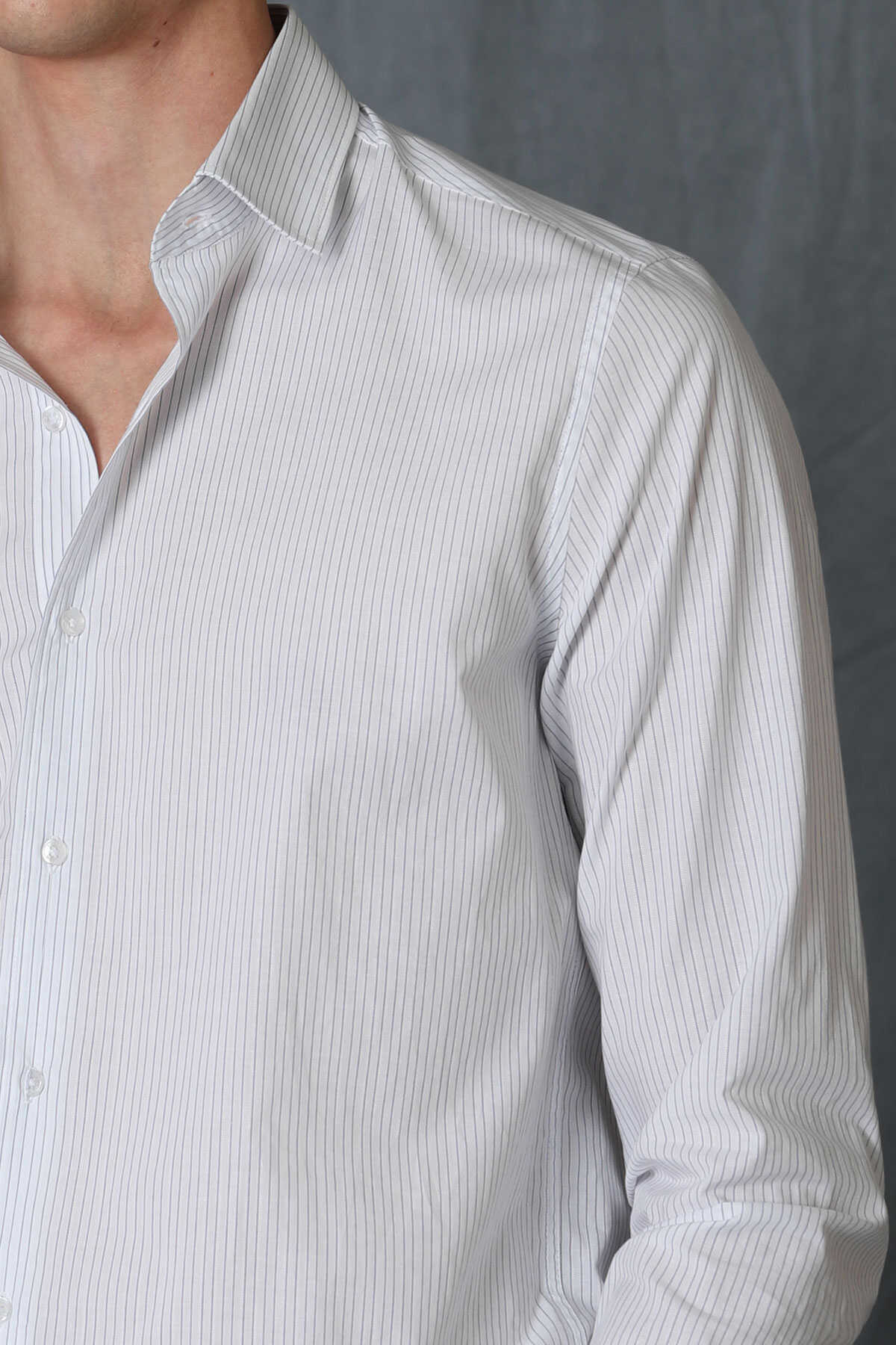 1731983712-cs7dzwrrmo-sarida-erkek-smart-gomlek-comfort-fit-beyaz-spor-gomlek-lufian-320162-66-b.jpg